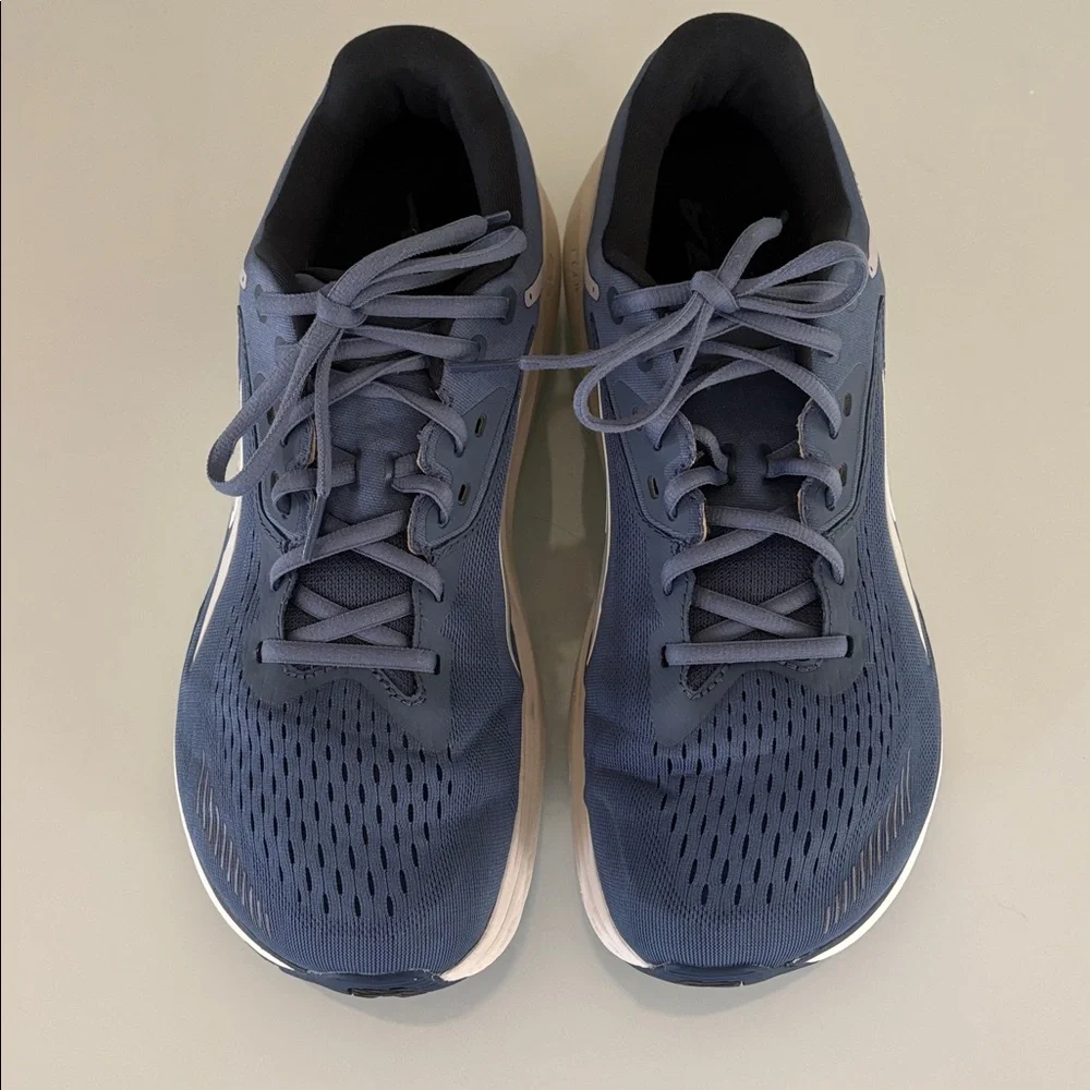 Altra Men's Olympus - Picture 2 of 3